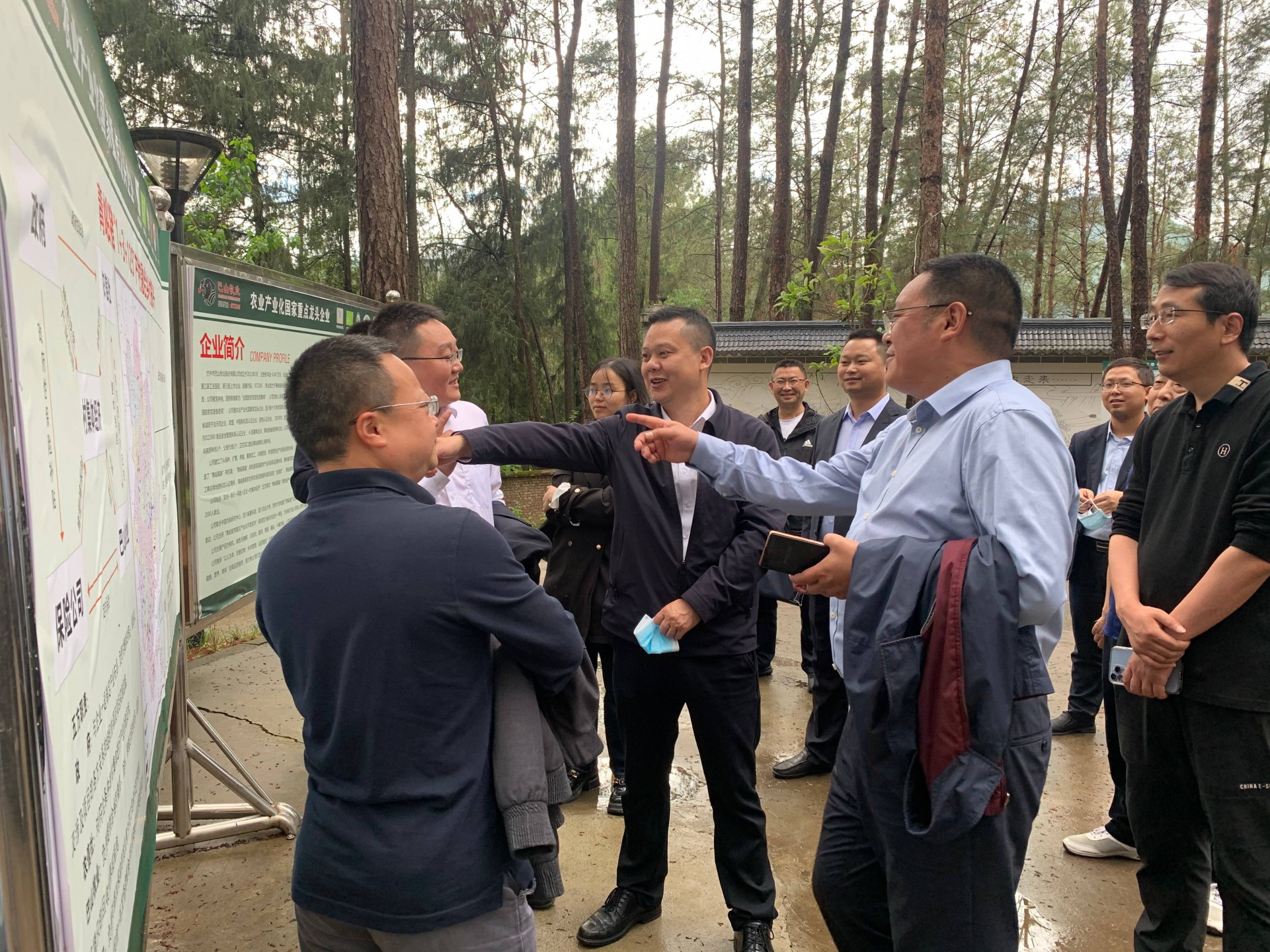 97dec11b4fdd2200bf428f1a4bd99c4(1)